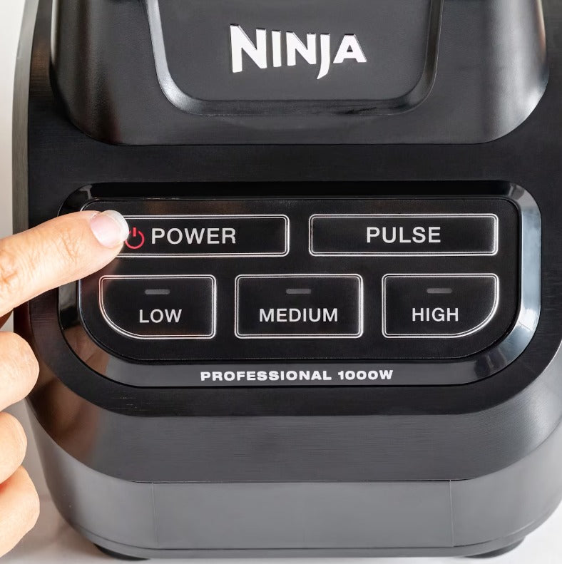 LICUADORA NINJA PROFESIONAL 1000 WATTS 3 VELOCIDADES PREESTABLECIDAS CUCHILLAS TOTAL CRUSHING